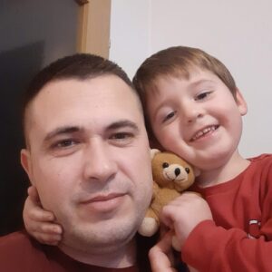 APEL ZA AMELA ČAJLAKOVIĆA Borba protiv multiple skleroze – borba za život, dostojanstvo i budućnost njegove djece